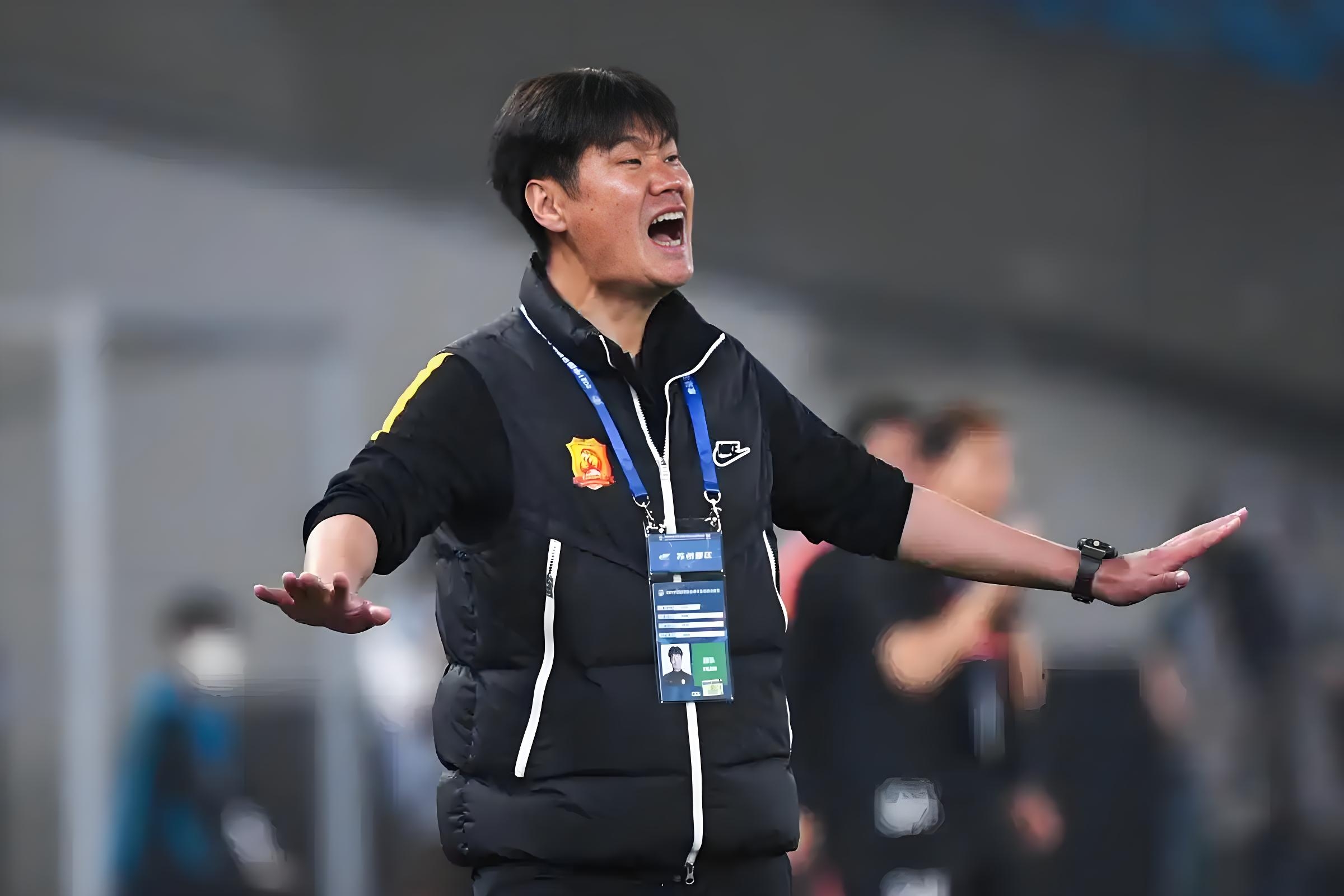 yy易游体育官网入口-转会期体能课后，北京首钢门线救险备战NBA常规赛，质疑声仍在，资深球员宣示担当